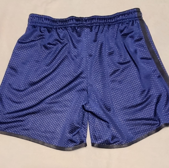 ADIDAS Shorts - Picture 2 of 6